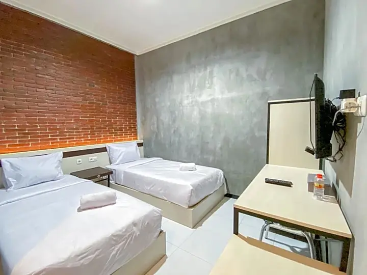 Бату: RedDoorz Syariah @ Mitra Guest House.