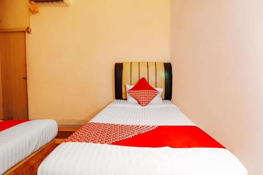 Джамби: OYO 91607 Steze Guest House Syariah