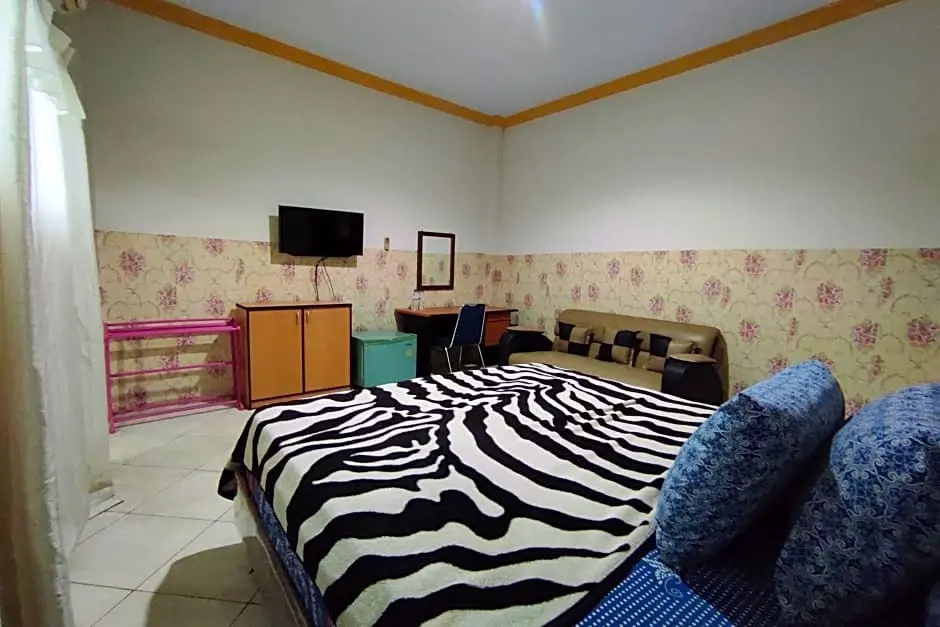 Помала: Capital O 91650 Hotel Pratama