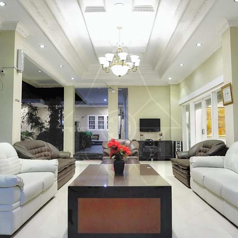 Чипанас: Studio Room @ Wisma Halim Villas & Conference