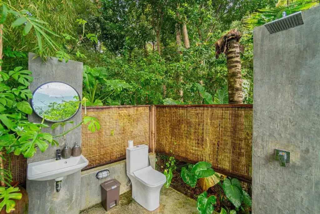 Сидемен: Bird Hills Bamboo House