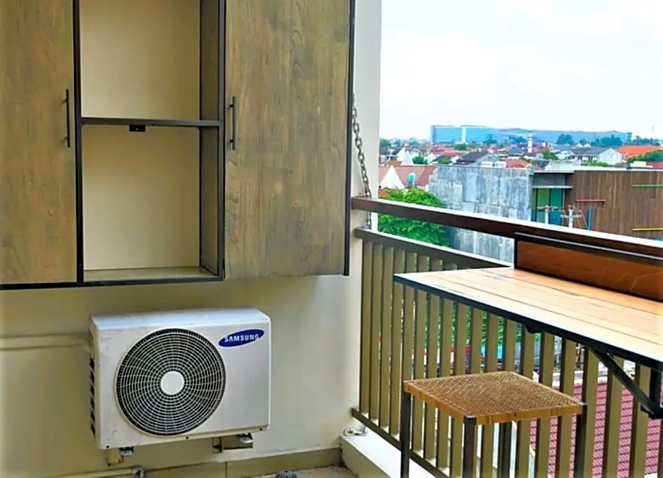 Депок: Suite Room on Student Park Apartment