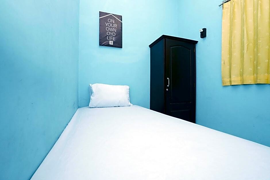 Сурабая: OYO Life 2905 Kost Semampir Tengah Near RSU Premier Surabaya Kota Surabaya