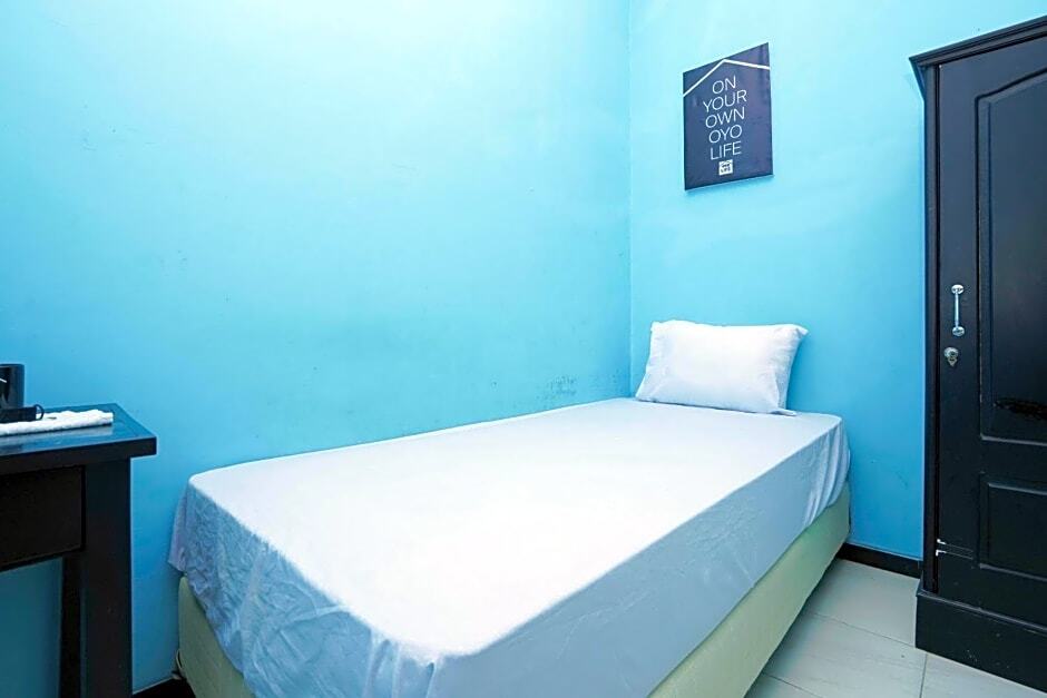 Сурабая: OYO Life 2905 Kost Semampir Tengah Near RSU Premier Surabaya Kota Surabaya