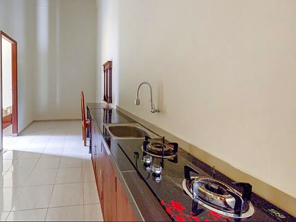 Тренгалек: Karanggoso Indah Hotel