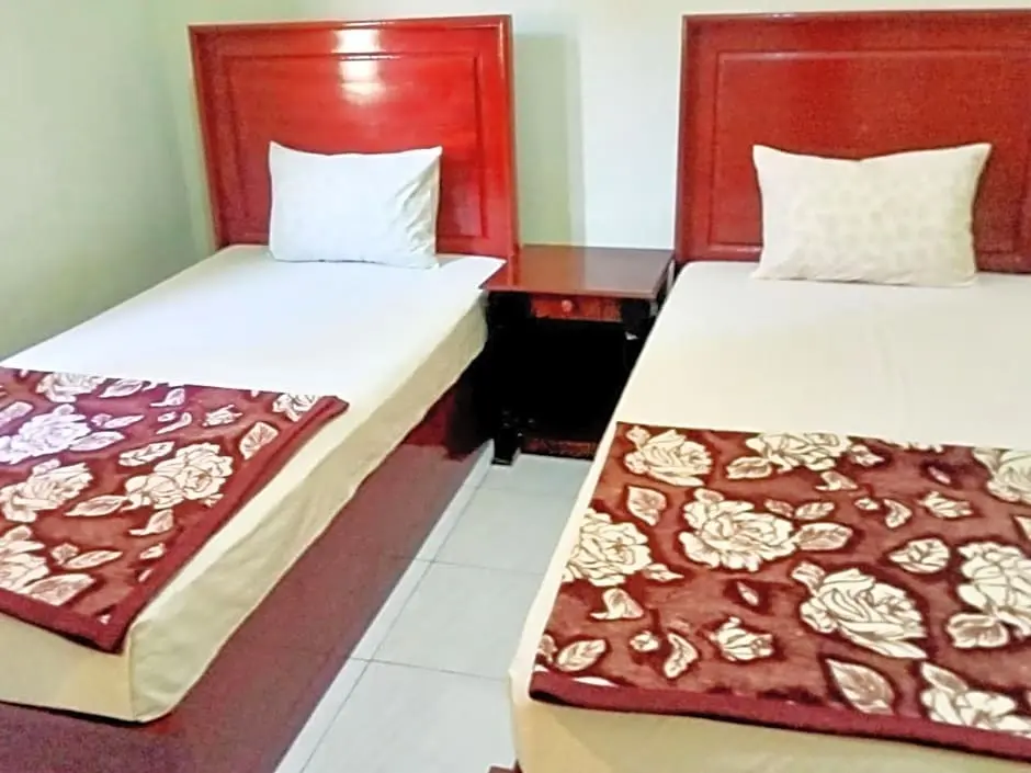 Тренгалек: Karanggoso Indah Hotel