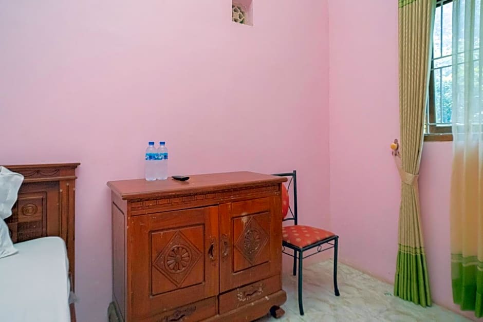 Бату: RedDoorz Syariah near Batu Night Spectacular 3