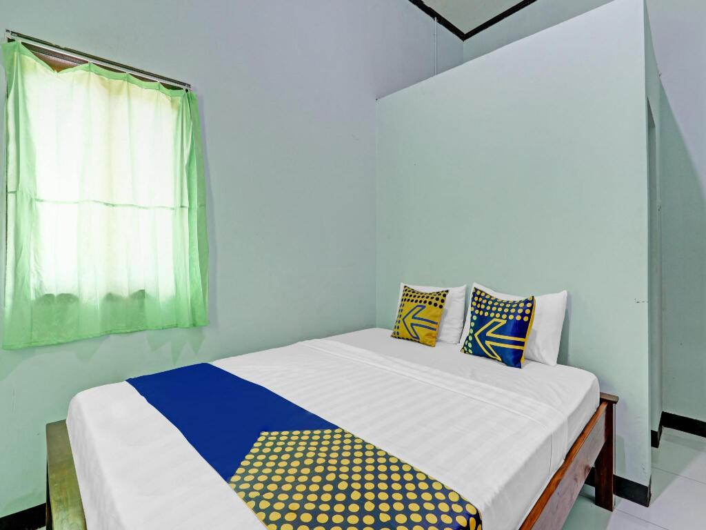 Джепара: SPOT ON 90760 Homestay Al Madina Syariah