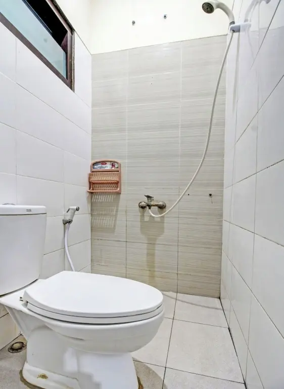 Тулунгагунг: Super OYO 91202 Family Guest House Syariah