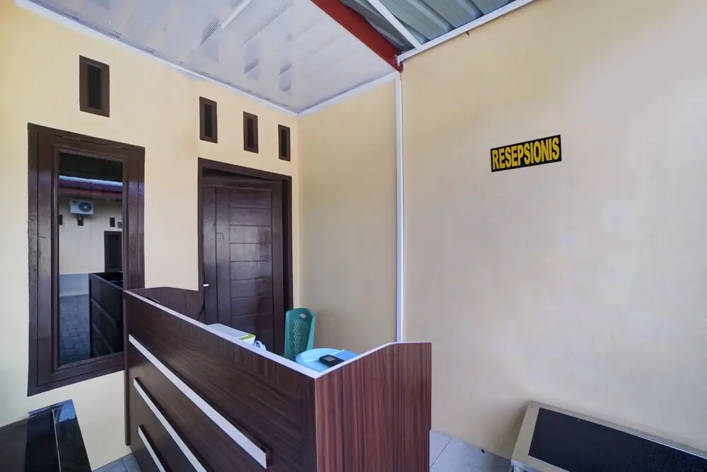Тебингтинги: OYO 90773 Shine Guest House