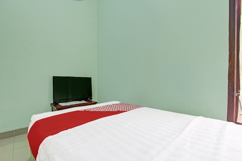 Джокьякарта: OYO 91803 Gita Graha Guest House Syariah