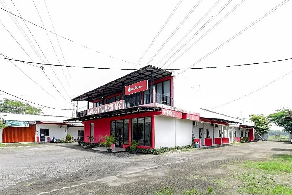 RedDoorz @ Bypass Town Square Mojokerto — фото 1
