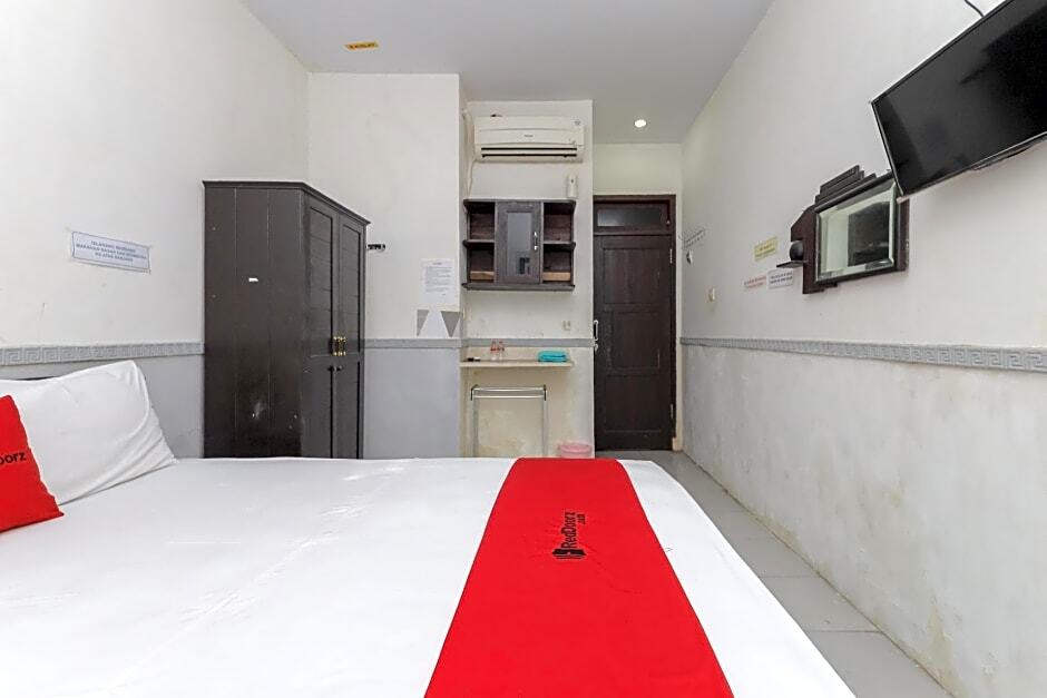Маланг: RedDoorz near Stasiun Malang Kota Lama 2