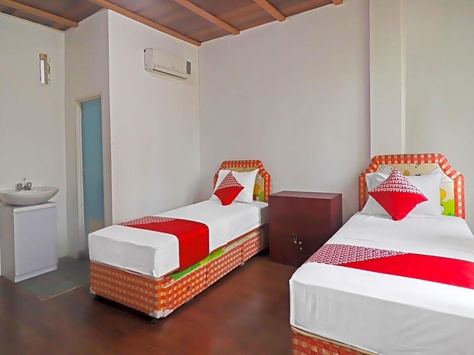 Джамби: OYO 91807 Kemalasari Guesthouse