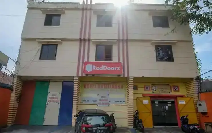 Паре-Паре: RedDoorz near Pelabuhan Nusantara Parepare