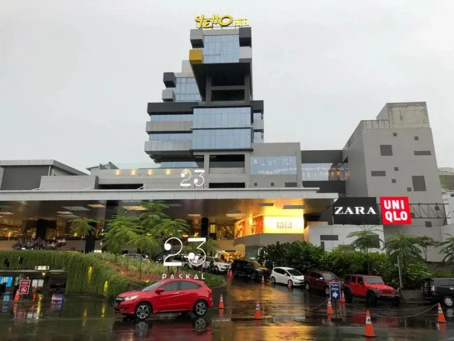 Бандунг: Yello Hotel Paskal Bandung