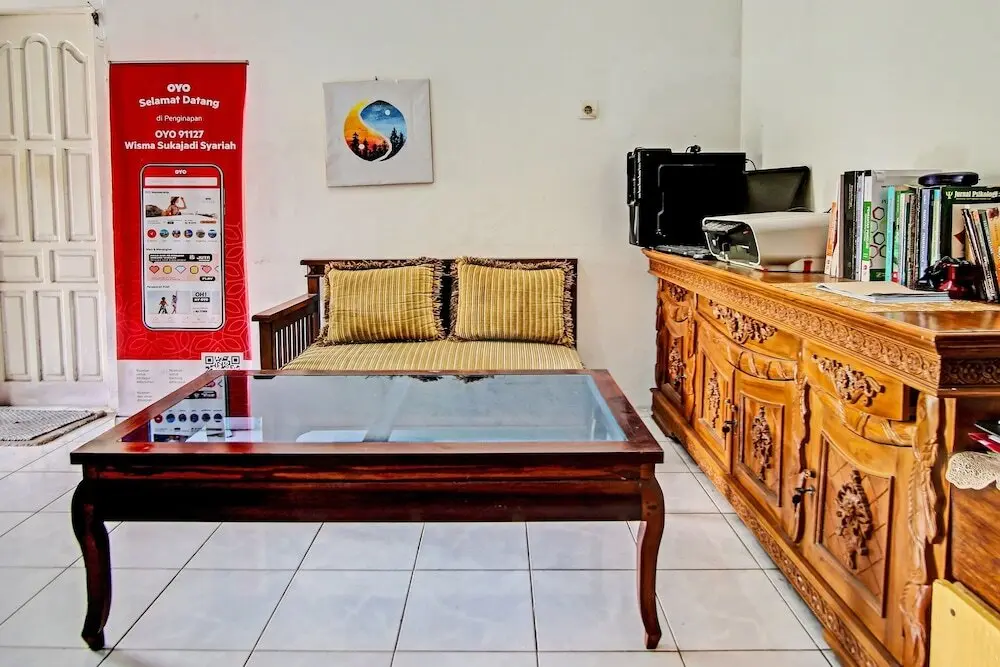 Прабумулих: OYO Life 91127 Wisma Sukajadi Syariah