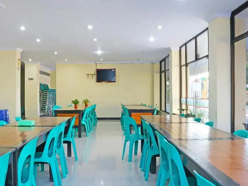 Сое: Collection O 91517 Hotel Gajah Mada Soe