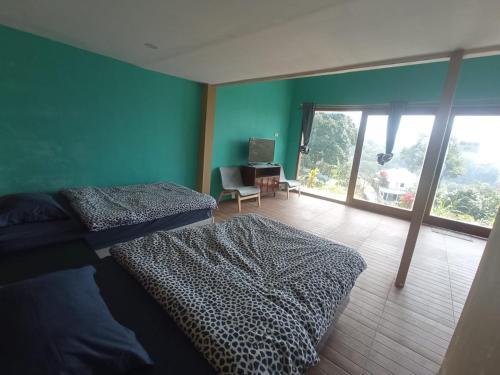 Сизаруа: Villa Eco Resort Puncak, Mountain View,Private Pool,and Kitchen