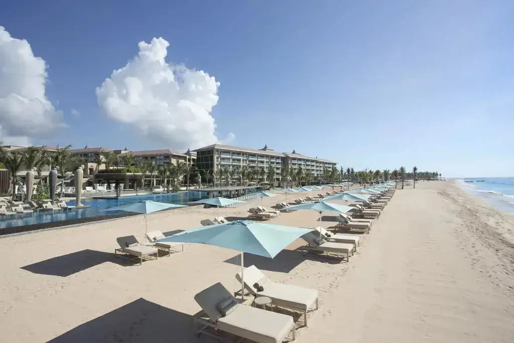 Беноа: The Mulia Resort Villas