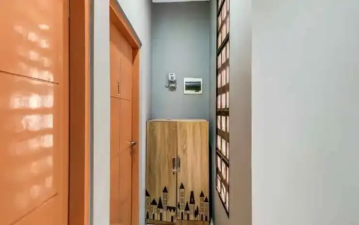Слеман: OYO 91239 Kost Rosandy House Yogyakarta