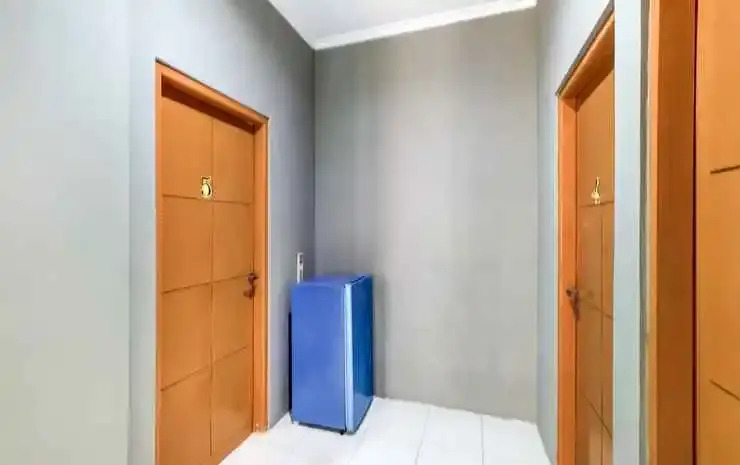 Слеман: OYO 91239 Kost Rosandy House Yogyakarta