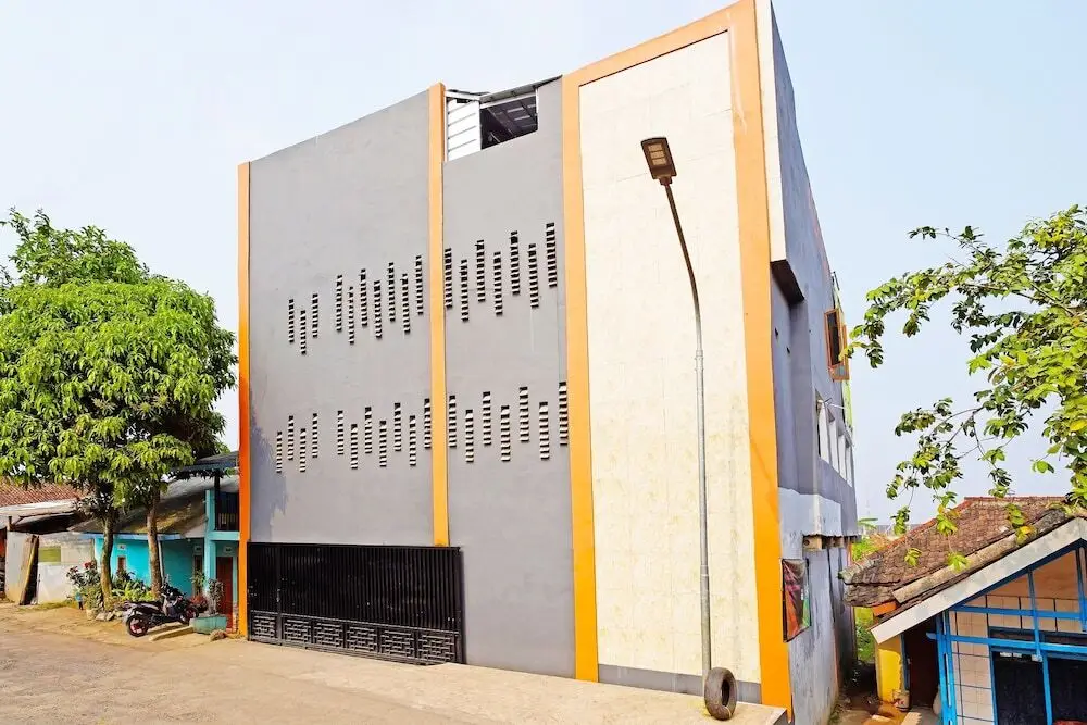 SPOT ON 91557 Biring Residence — фото 1