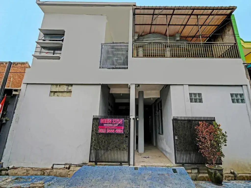 Сореанг: Oyo 91592 Aaliya Guest House Syariah