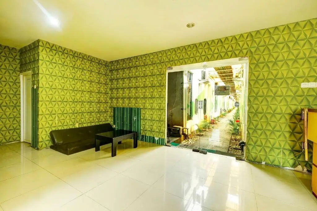 Депок: OYO 91240 Jogja Amazon Green 2
