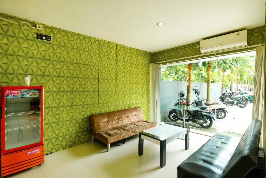 Депок: OYO 91240 Jogja Amazon Green 2