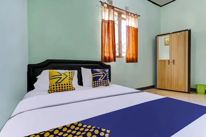 Сумеданг: SPOT ON 91159 Kost Putrana Syariah
