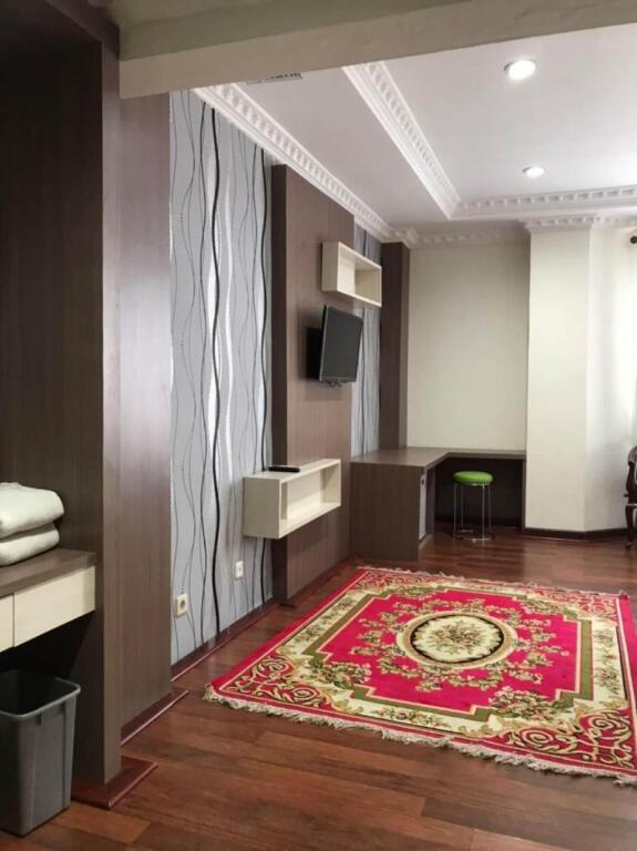 Сурабая: Grand Balqis Akasia Hotel by ZUZU