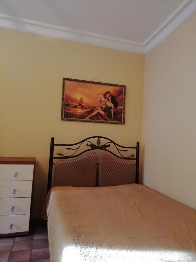 Сочи: Apartamienty Gorkogho 38