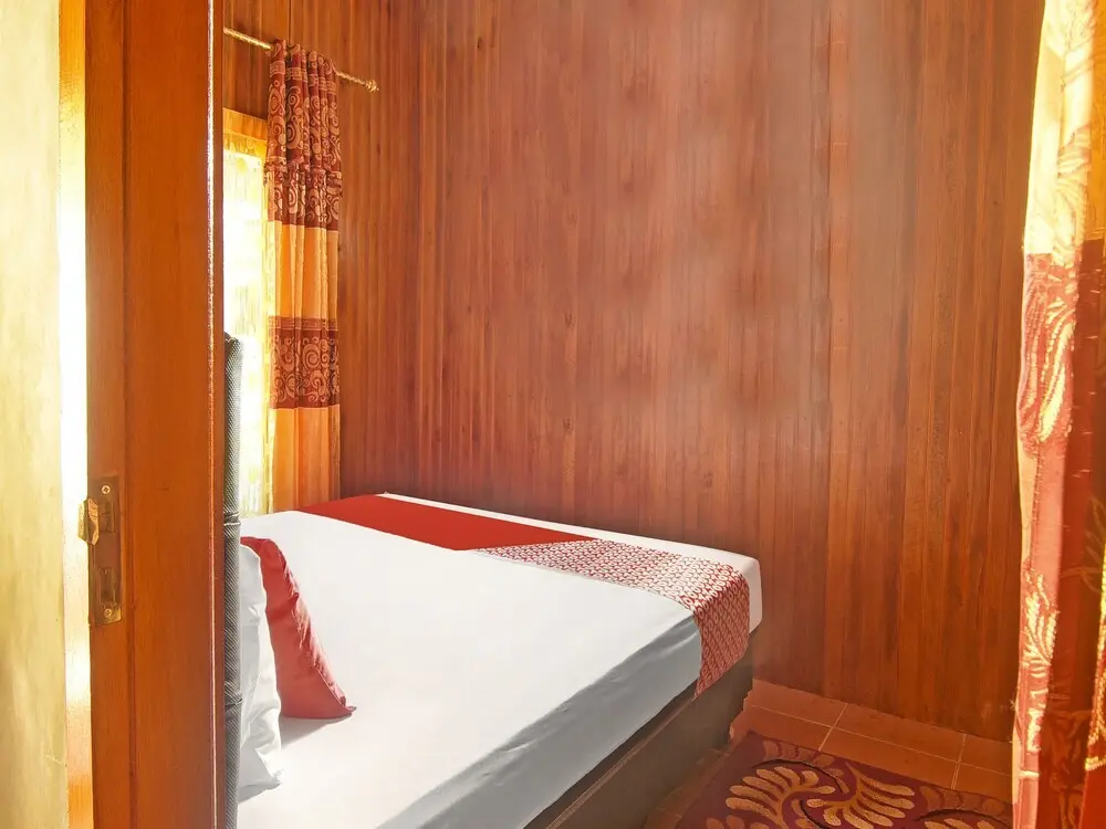 Вори: OYO Homes 91118 Homesstay Desa Wisata Budo Near Desa Wisata Budo