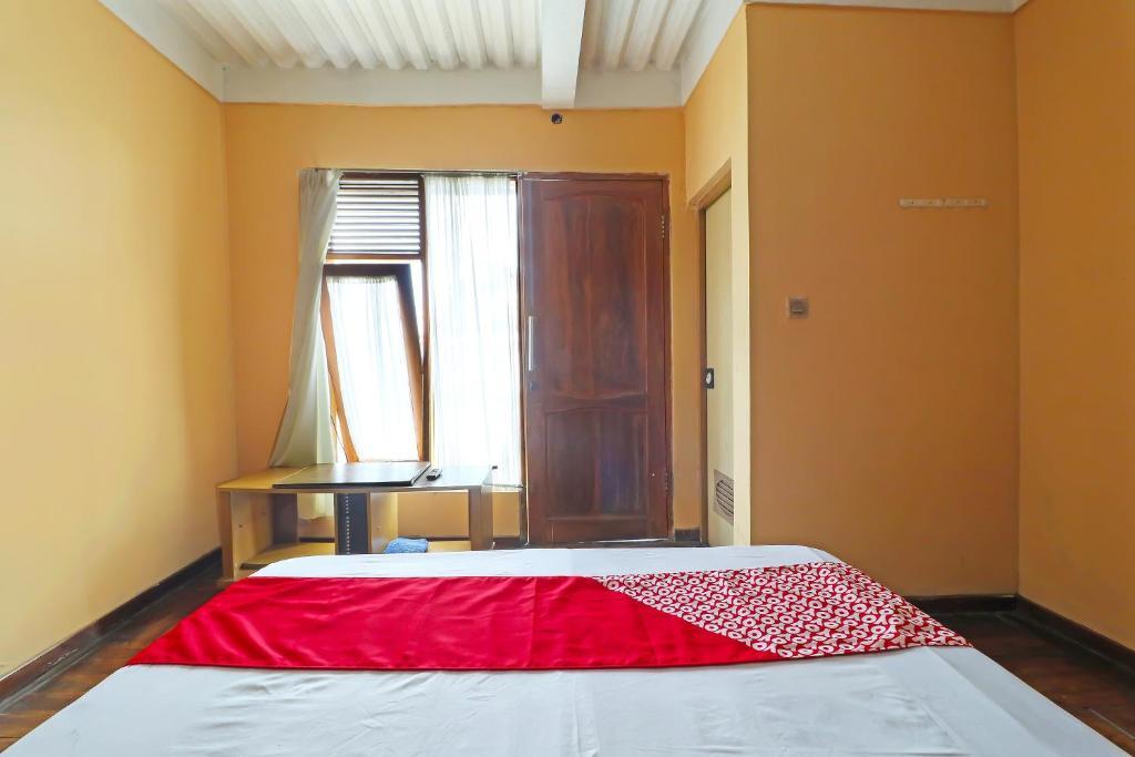 Чиатер: Oyo 91741 Jayagiri Hotel