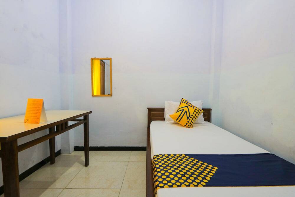 Маланг: SPOT ON 91615 Arumba Guest House Syariah