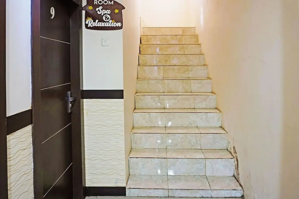 Бинаму: OYO 91432 Dalle 5151 Jeneponto Near Patung kuda, Jeneponto