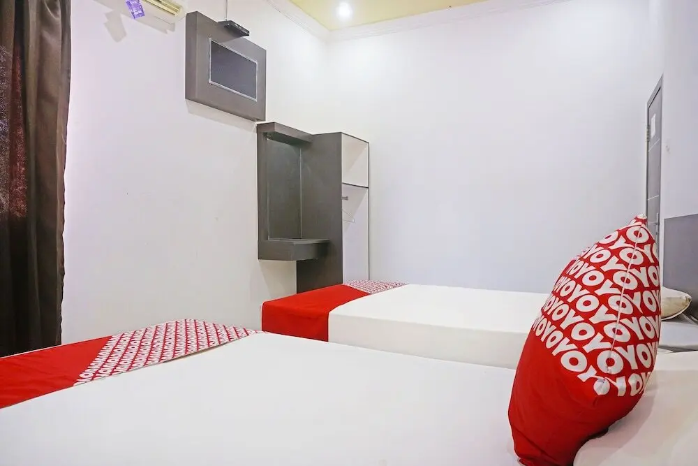Бинаму: OYO 91432 Dalle 5151 Jeneponto Near Patung kuda, Jeneponto