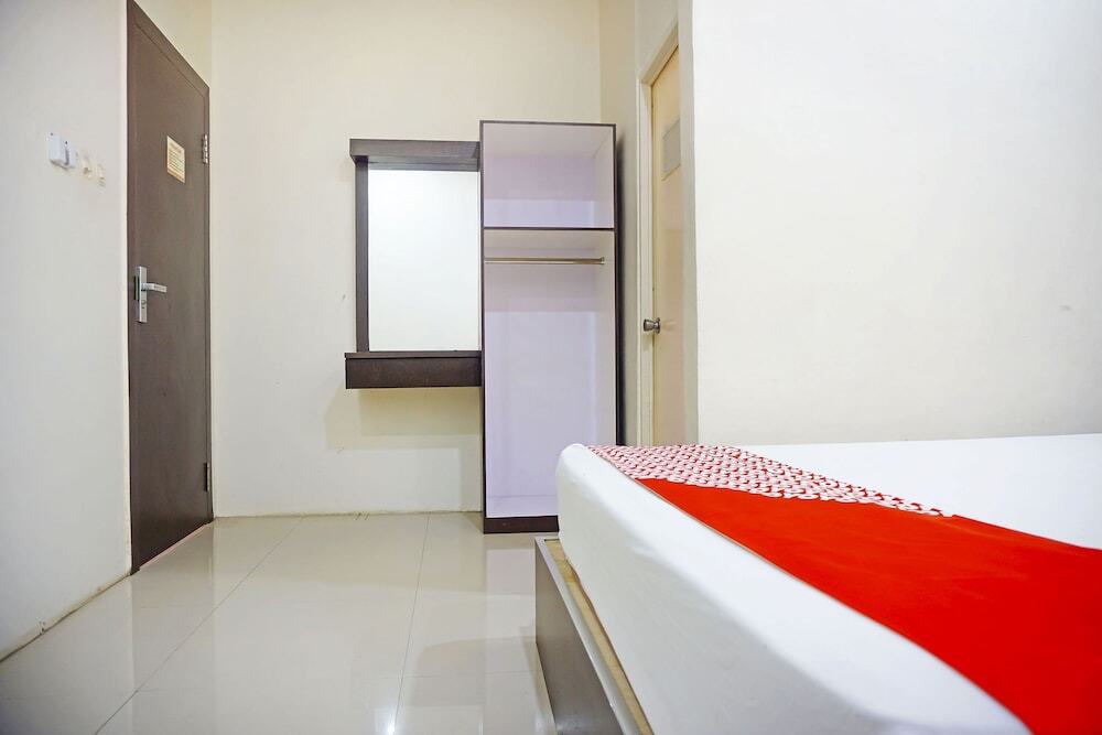 Бинаму: OYO 91432 Dalle 5151 Jeneponto Near Patung kuda, Jeneponto
