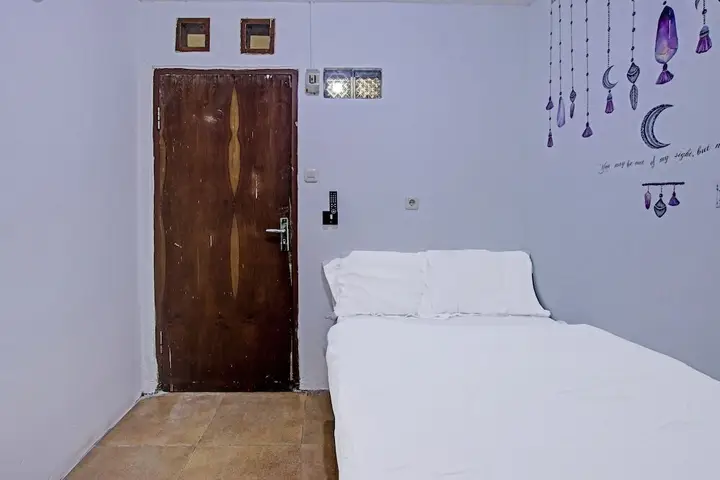 Чиребон: OYO 91506 Kedai Cinta Guest House
