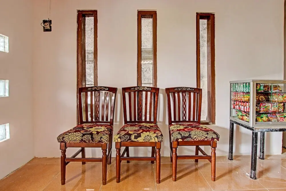 Чиребон: OYO 91506 Kedai Cinta Guest House