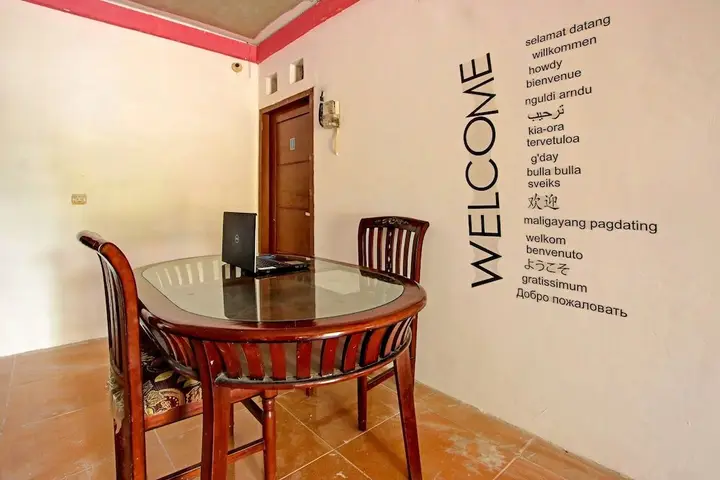 Чиребон: OYO 91506 Kedai Cinta Guest House