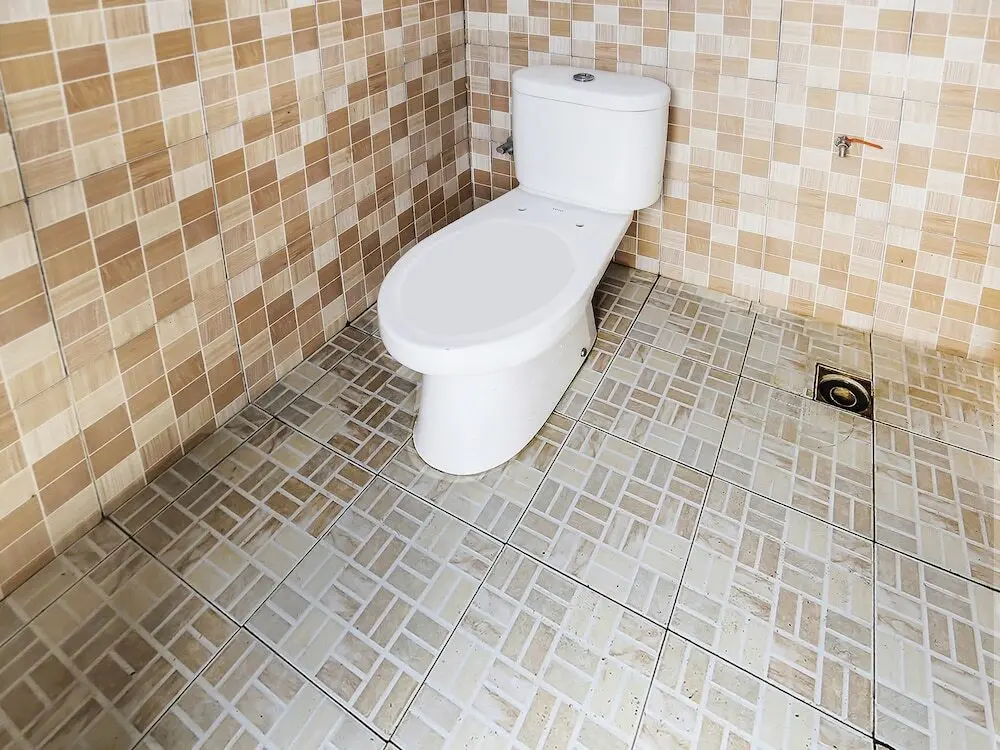 Тенггаронг: OYO 90825 Hotel Lizha 2