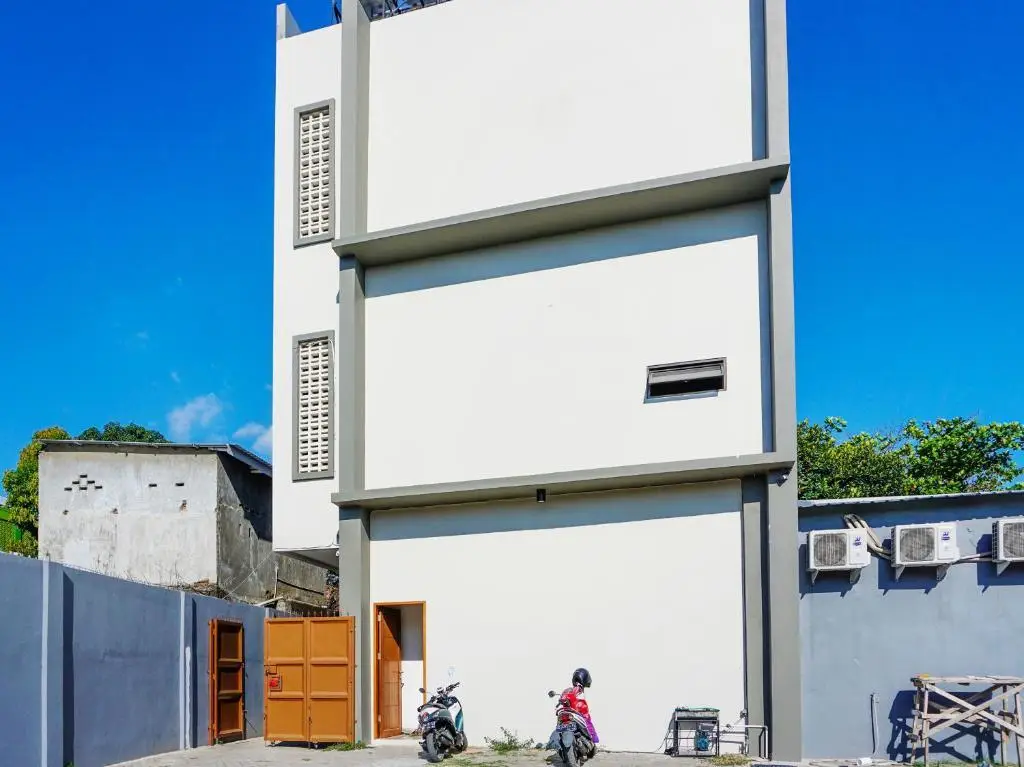Макассар: Oyo 91648 Losari Homestay