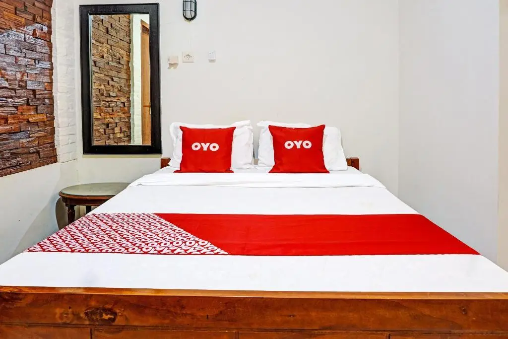 Тулунгагунг: Oyo 91502 Kost Bu Lilies Syariah