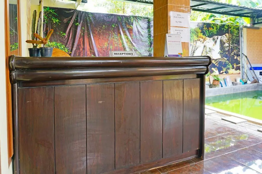 Тулунгагунг: OYO 91568 Trisna Srabah Resort Homestay & Resto