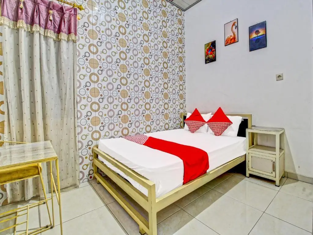 Тулунгагунг: Oyo 91429 Butterfly Kost