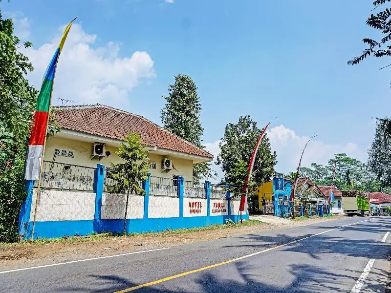 Селореджо: Oyo 91573 Hotel Family Blitar