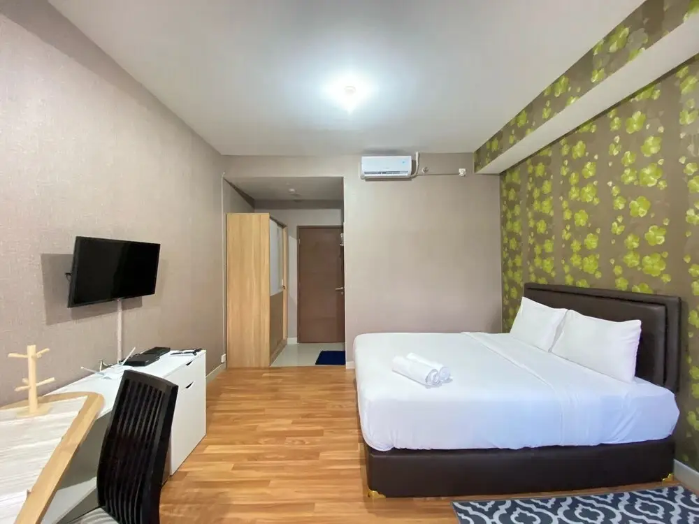 Бандунг: Spacious Studio Room At Sudirman Suites Bandung Apartment