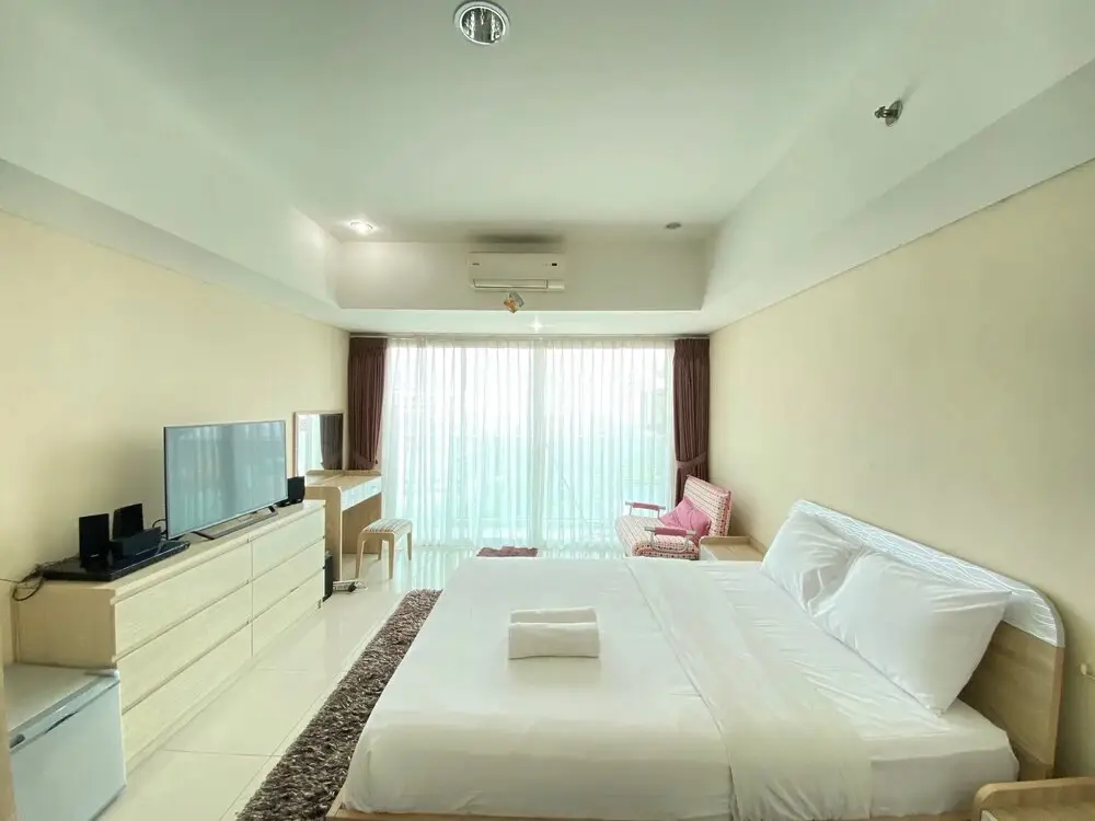 Бандунг: Modern & Stylish Studio At Tamansari La Grande Apartment